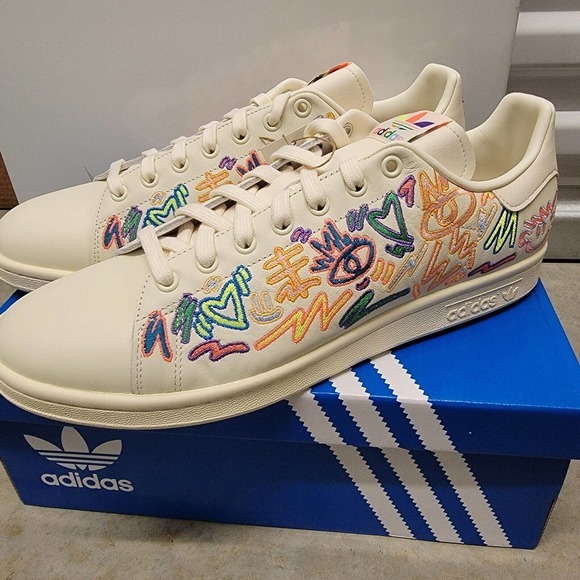 NEW adidas Originals Stan Smith Pride Shoes Men's Size 11.5 Cream White #GX6394 - Picture 8 of 15